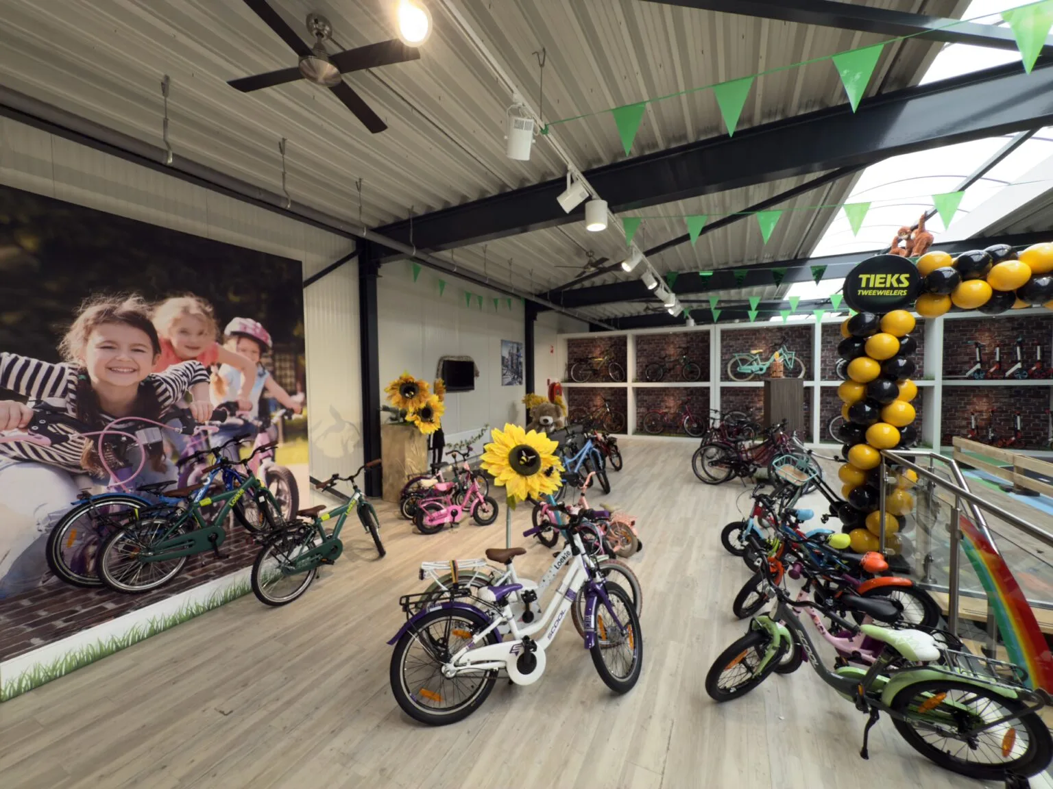 Kinderfietsen bij Tieks